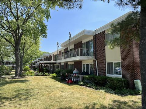 127 N Wolf Rd #58B, Wheeling, IL 60090 photo 2