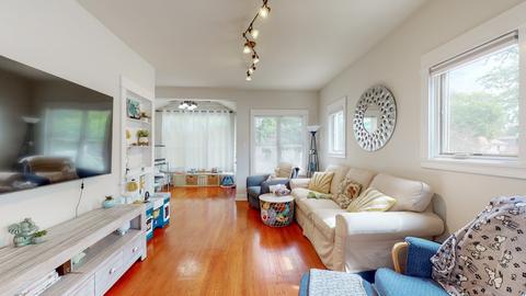 1661 Henry Ave, Des Plaines, IL 60016 photo 2