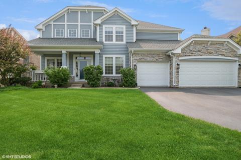 1652 Saint Andrew Dr, Vernon Hills, IL 60061