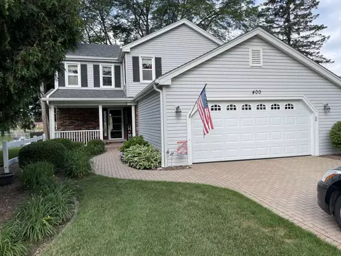 400 N Beck Rd, Lindenhurst, IL 60046