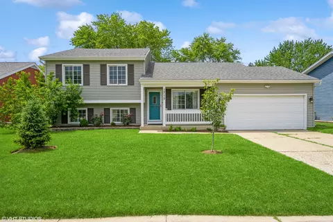 1715 N Orleans St, Mchenry, IL 60050