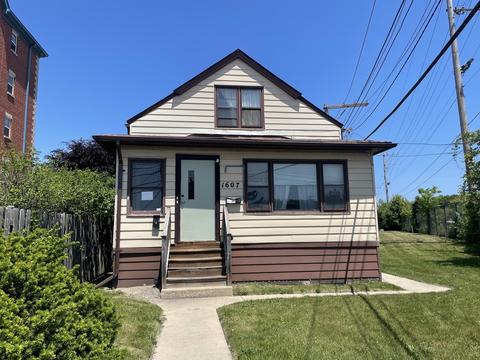 1607 Emerson St, Evanston, IL 60201