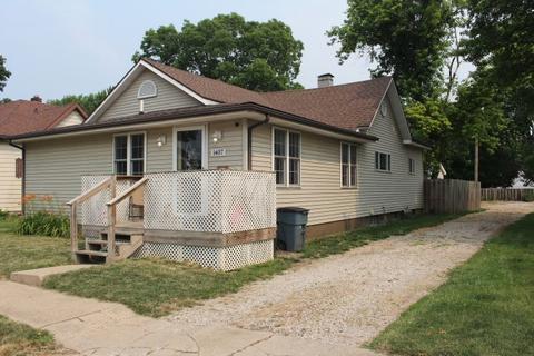 1407 E Main St, Clinton, IL 61727