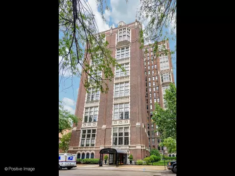 20 E Cedar St #12B, Chicago, IL 60611