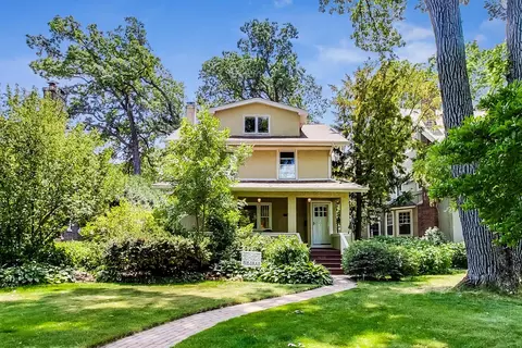 1009 Chestnut Ave, Wilmette, IL 60091