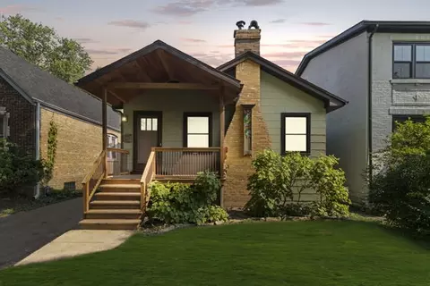 8028 W 27th St, North Riverside, IL 60546