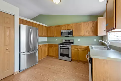 603 Meadow Ln, Harvard, IL 60033 photo 3