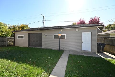 1732 Main St, Evanston, IL 60202 photo 28