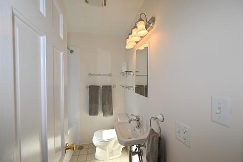 1732 Main St, Evanston, IL 60202 photo 20