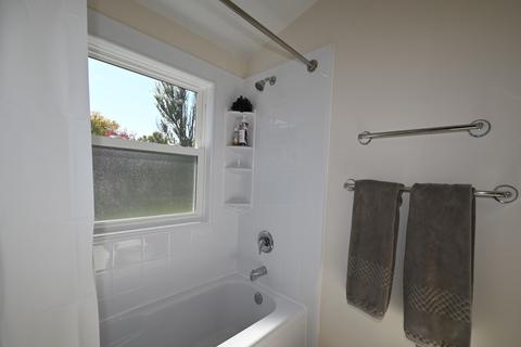 1732 Main St, Evanston, IL 60202 photo 21