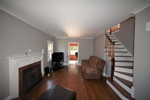 1732 Main St, Evanston, IL 60202 photo 4