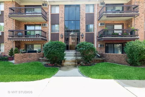 926 Olive Rd #6C1, Homewood, IL 60430