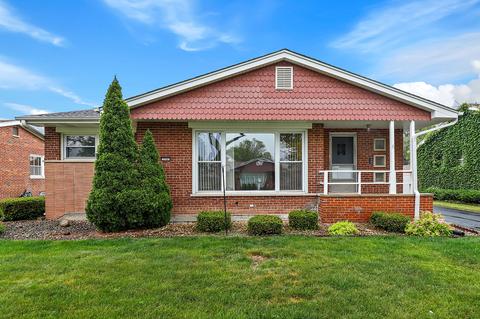 737 Cedar Ln, Chicago Heights, IL 60411