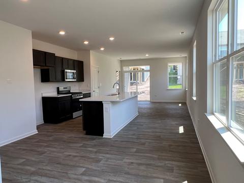 955 Savannah Ln, Algonquin, IL 60102 photo 4