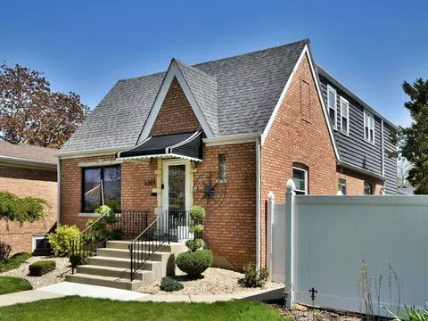 5303 S Monitor Ave, Chicago, IL 60638