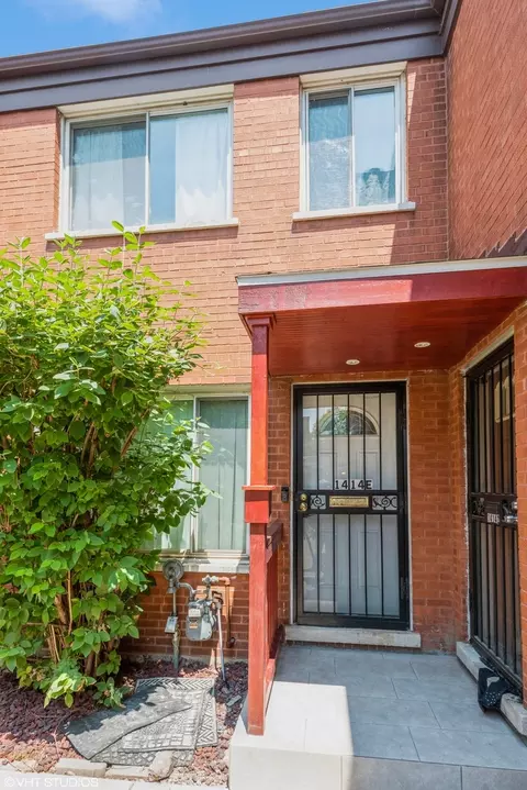 1414 W Chase Ave #E, Chicago, IL 60626