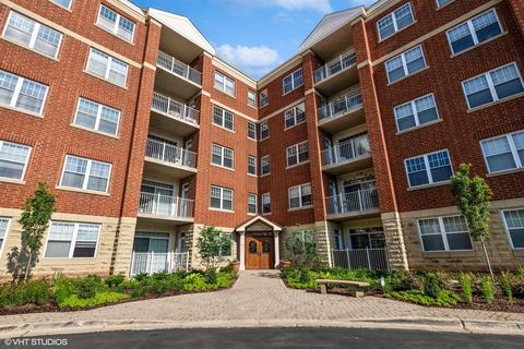 1 Itasca Pl #101, Itasca, IL 60143