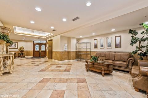 1 Itasca Pl #101, Itasca, IL 60143 photo 2