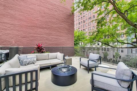 200 E Delaware Pl #28F, Chicago, IL 60611 photo 50