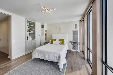 200 E Delaware Pl #28F, Chicago, IL 60611 photo 29
