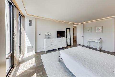 200 E Delaware Pl #28F, Chicago, IL 60611 photo 22
