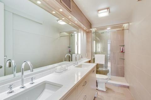 200 E Delaware Pl #28F, Chicago, IL 60611 photo 23
