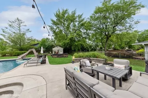 890 Concord Ln, Hoffman Estates, IL 60192 photo 37