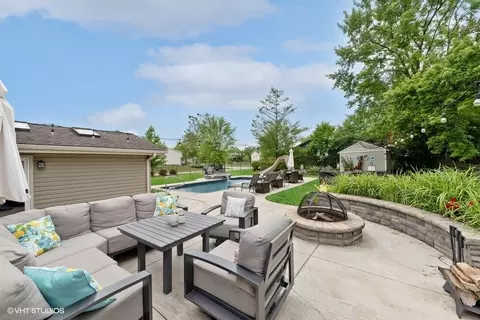 890 Concord Ln, Hoffman Estates, IL 60192 photo 42