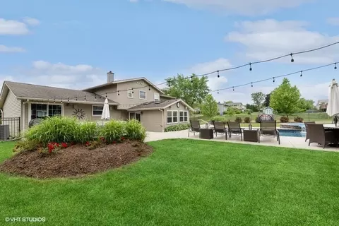 890 Concord Ln, Hoffman Estates, IL 60192 photo 44