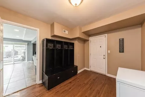 890 Concord Ln, Hoffman Estates, IL 60192 photo 22