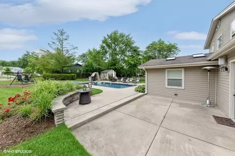 890 Concord Ln, Hoffman Estates, IL 60192 photo 38