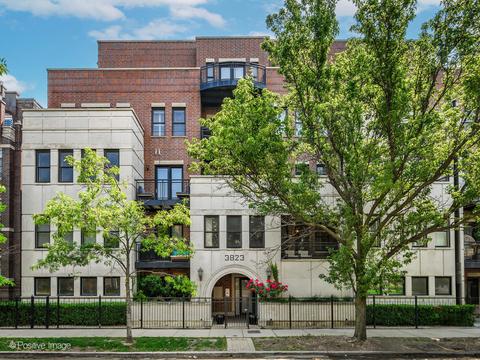 3823 N Ashland Ave #301, Chicago, IL 60613
