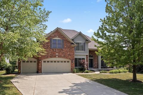 466 Fox Crossing Ave, North Aurora, IL 60542
