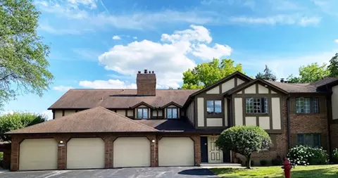 7845 W Golf Dr #2B, Palos Heights, IL 60463