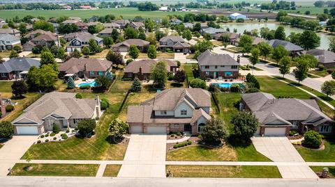 2912 Taylor Glen Dr, New Lenox, IL 60451
