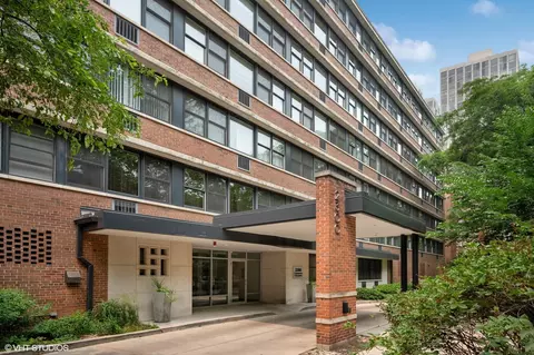 2300 N Commonwealth Ave #6B, Chicago, IL 60614