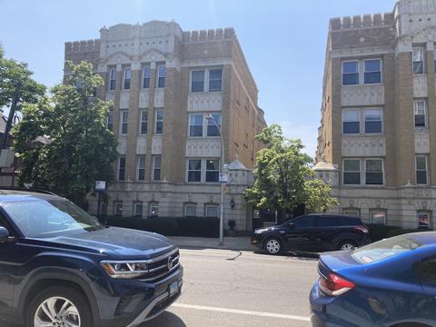 4240 N Clarendon Ave #305S, Chicago, IL 60613