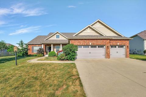 4 Fletcher Ct, Savoy, IL 61874
