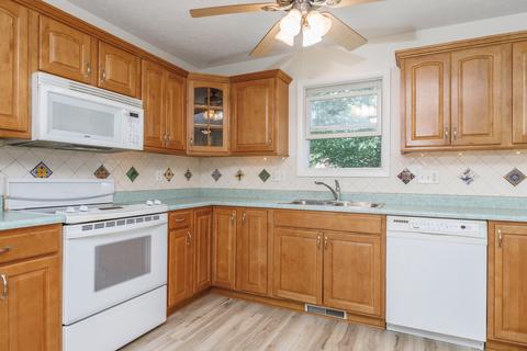 202 Foster Dr, Normal, IL 61761 photo 4