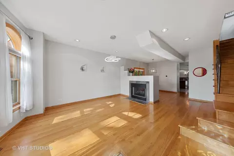 424 E 42nd Pl, Chicago, IL 60653 photo 2
