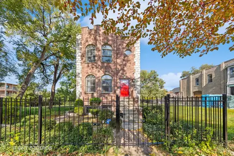 424 E 42nd Pl, Chicago, IL 60653