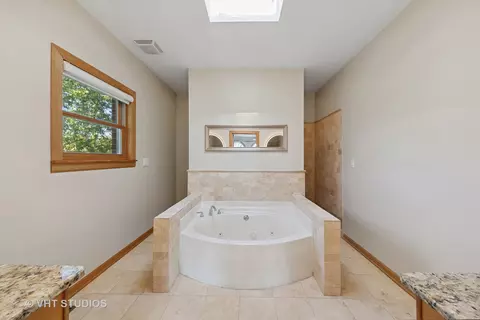 424 E 42nd Pl, Chicago, IL 60653 photo 8