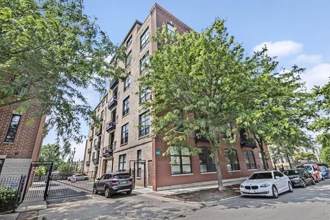 1820 N Spaulding Ave #207, Chicago, IL 60647