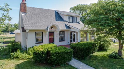 201 W Sumner Ave, Peotone, IL 60468