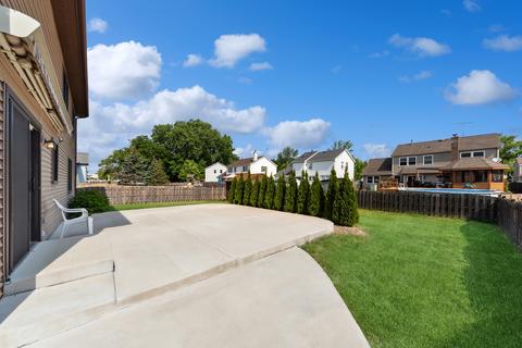 716 Gregor Ln, Wheeling, IL 60090 photo 23