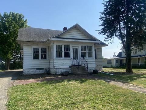 111 E Gridley Rd, Gridley, IL 61744