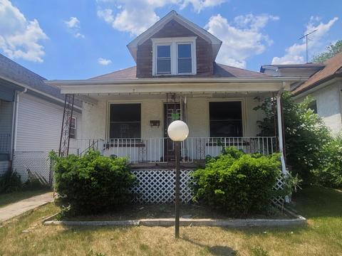 10518 S Perry Ave, Chicago, IL 60628