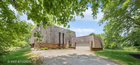4 N118 Trotter Ln, Saint Charles, IL 60175