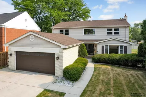 3111 Old Glenview Rd, Wilmette, IL 60091