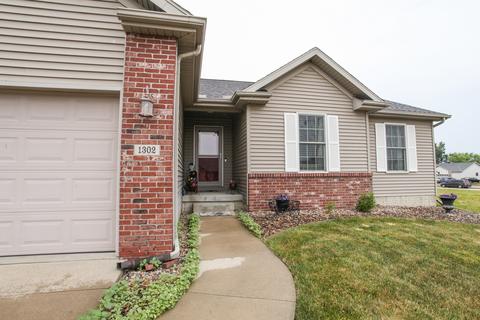1302 Petaluma Dr, Normal, IL 61761 photo 3